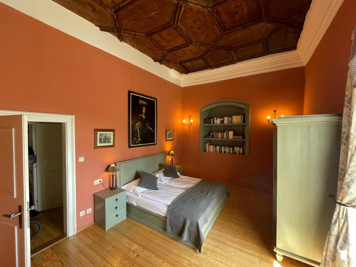 Schloss Moosburg Gaestehaus المظهر الخارجي الصورة